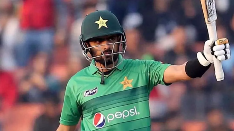Babar Azam's Hilarious Shoe Incident Adds Comedy in Warm-up
