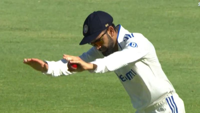 Virat Kohli's Emotional Gesture as Dean Elgar Bids Farewell: Indian Players Bow Down in Tribute